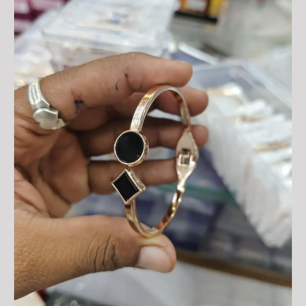 Elegant Black Stone Gold Plated Bracelet - Image 2