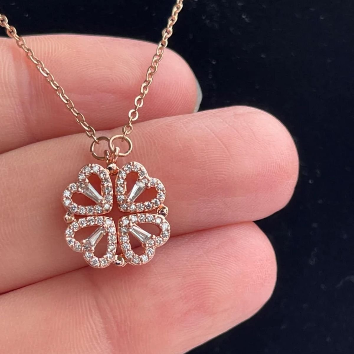 2-in-1 Magnetic Four Leaf Clover Necklace - Image 3